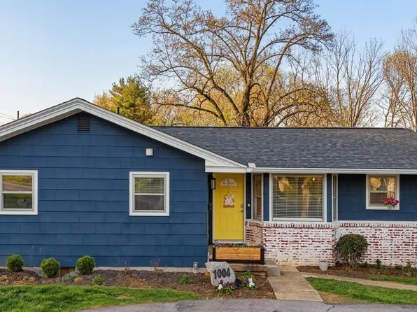 1004 N Barton St, Johnson City, TN 37604