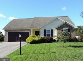 1475 Huntley Ct, York, PA 17408