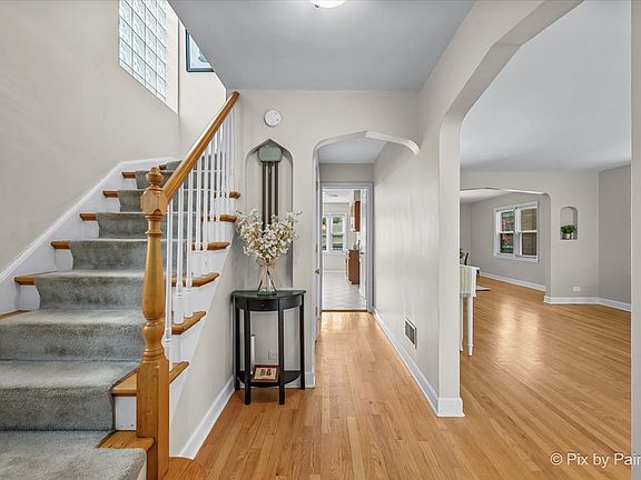 5th image of 2921 W Birchwood Ave