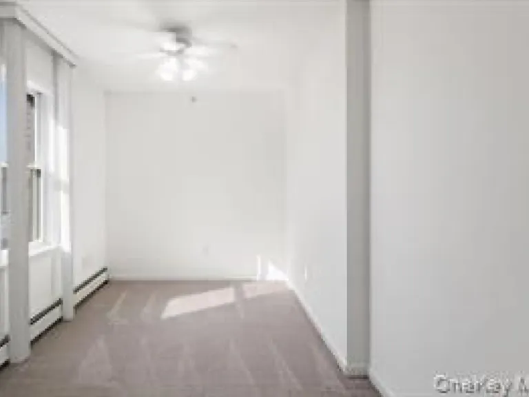 27 Woodside Ave #2B — Photo 8
