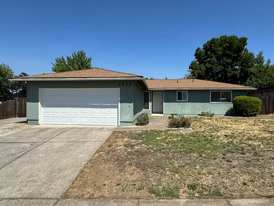 2859 Cedar Links Dr