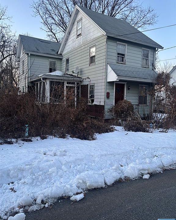 1st image of 297 Keasbey St