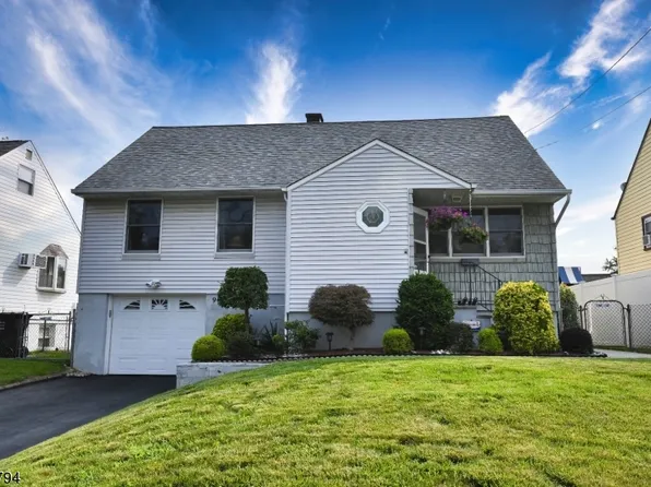90 Maryknoll Road, Menlo Park Terrace, NJ 08840