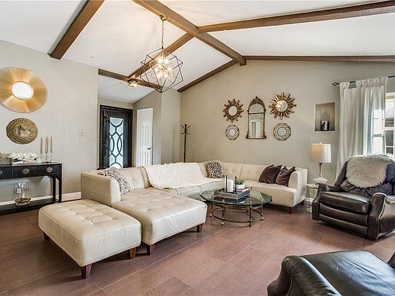 4th image of 3528 Cotillion Dr