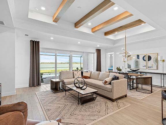 Gathering Room with dual tray ceiling