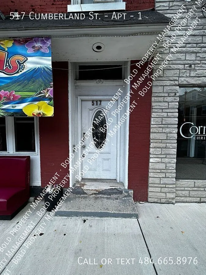 1 Bedroom 1 Bath — Photo 1