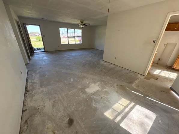 1909 E Center St, Greenwood, AR 72936