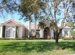 875 Forest Glen Ln, Wellington, FL 33414