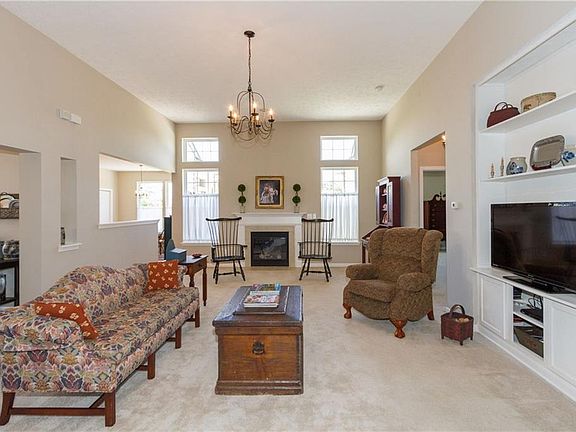4th image of 65 Markleville Ln