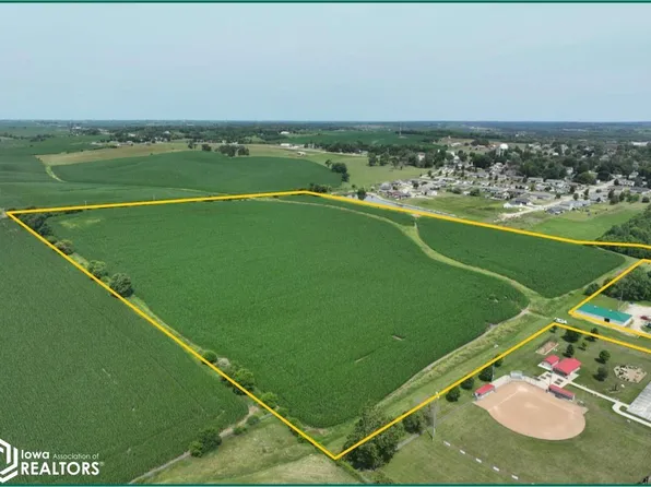 W South St, Monticello, IA 52310