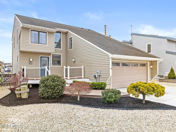 385 Bayview Avenue, Bayville, NJ 08721