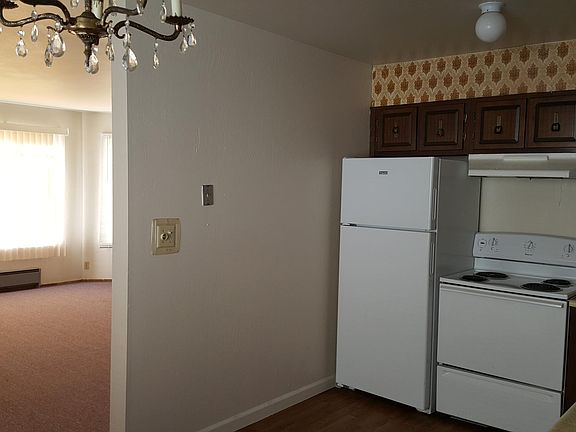 2nd image of 3398 Balboa St APT 3
