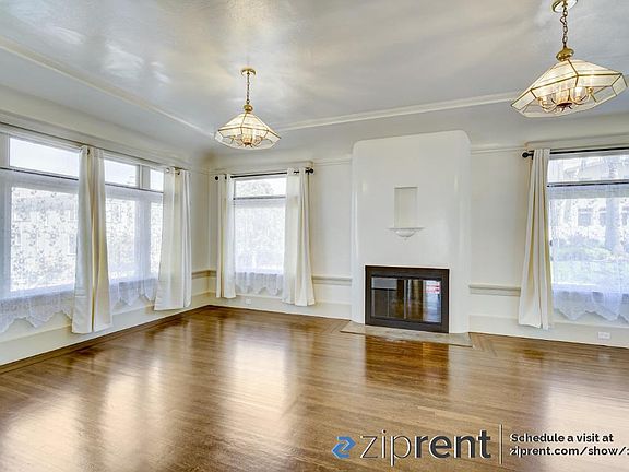 3rd image of 155 Paloma Ave #U
