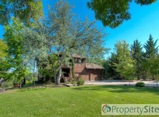 8224 Equestrian Dr, Redding, CA 96001