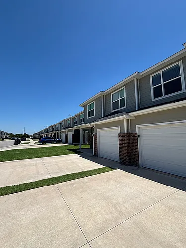 7715 Owen Ln #7715 Photo 1