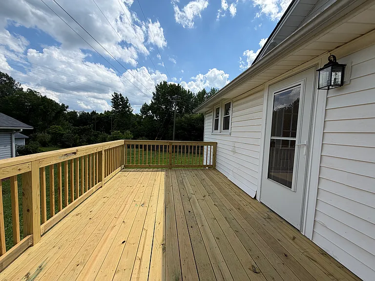New 10' x 16' deck