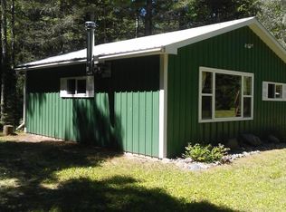 N15099 Hardwoods Rd, Amberg, WI 54102