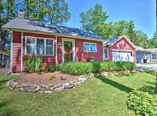 40 Pequot Trl, Oak Ridge, NJ 07438