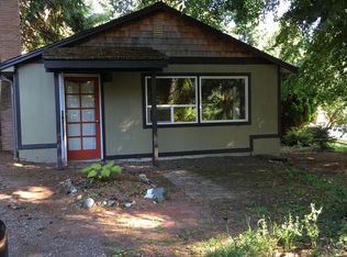 21504 Tramp Harbor Rd SW #B, Vashon, WA 98070