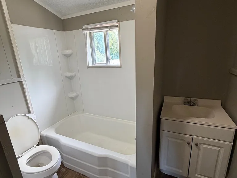 1009 Compress St #C — Photo 8