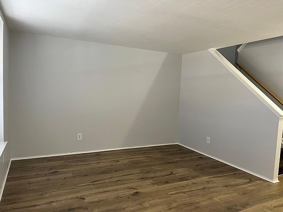 5th image of 762 E 179th St #762