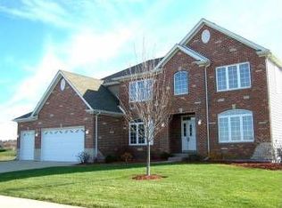 15817 Brookshore Dr, Plainfield, IL 60586