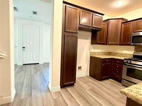 5th image of 31917 Red Pine Way