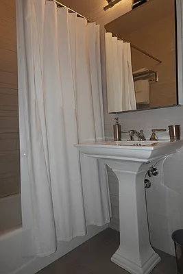 Rented by Carnegie Hill Place | media 38