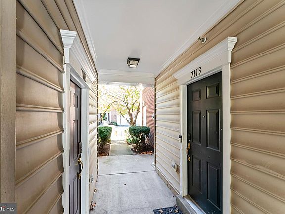 4th image of 7113 Mason Grove Ct #4
