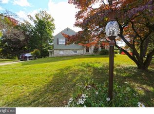 4025 Hoffman Rd, Hatboro, PA 19040