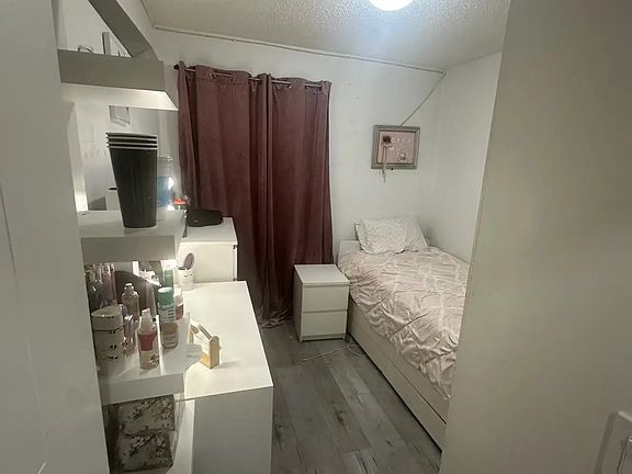 3rd image of 32739 Fraser Cres #5778