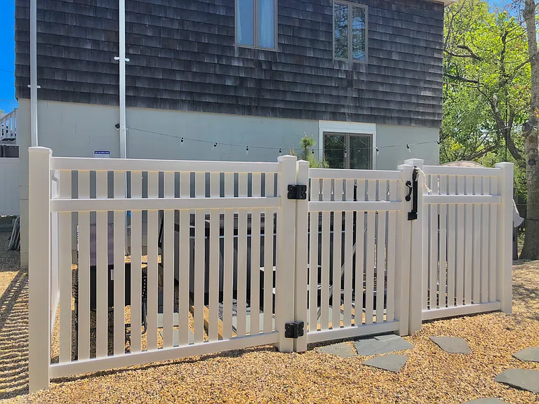 113 Duryea Ave — Photo 5