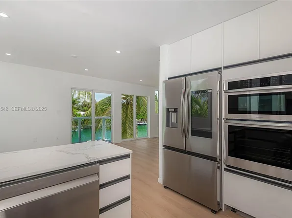 1975 Calais Dr, Miami Beach, FL