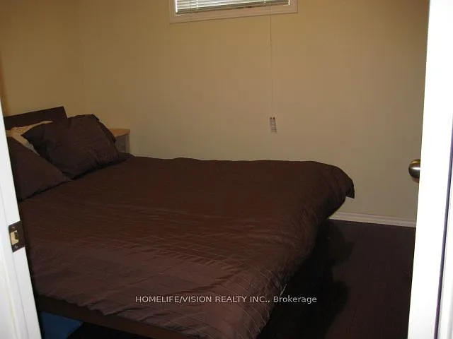 19 Candlebrook Cres #BASEMENT — Photo 7