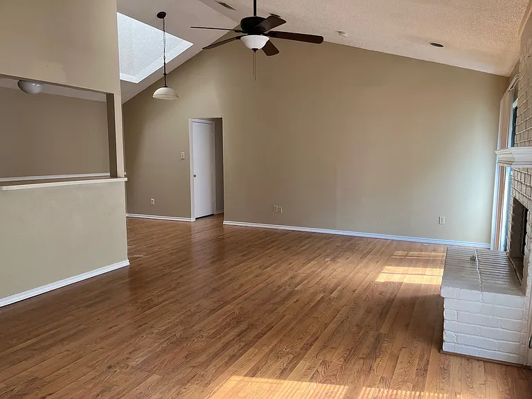 7416 Rutgers Cir #A — Photo 2