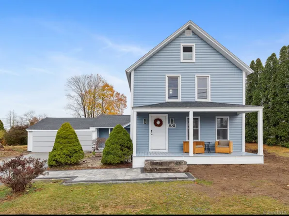 881 Vauxhall Street Extension, Waterford, CT 06385