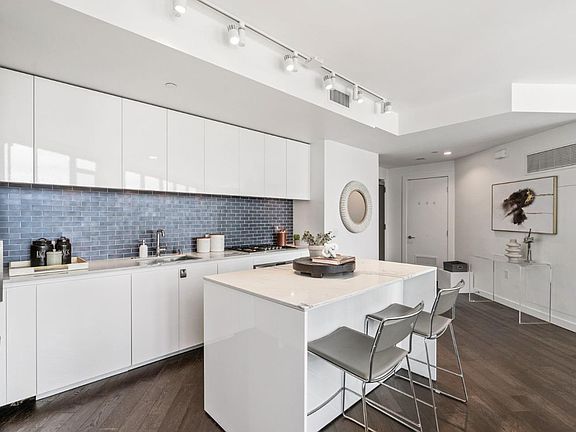 3rd image of 1000 3rd St Unit 1406
