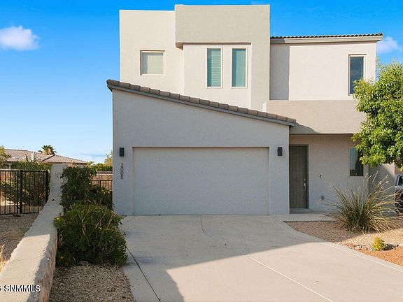 2nd image of 2005 Villa Napoli Loop E