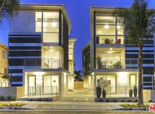 1922 N Carmen Ave, Los Angeles, CA 90068