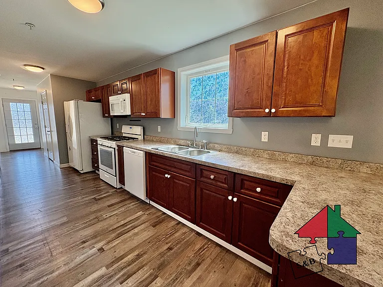 59 Cornelia Ct — Photo 5