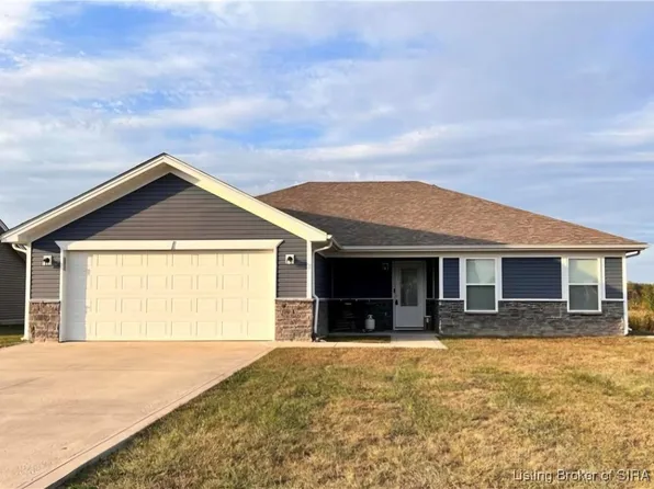 1689 Graham Boulevard, Scottsburg, IN 47170