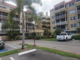 406 NW 68th Ave