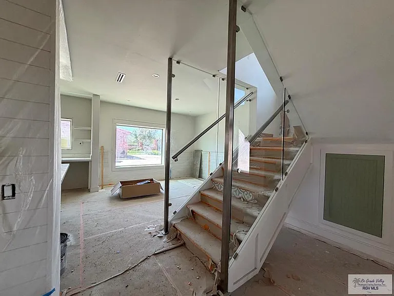 2200 Laredo Rd #12 — Photo 24