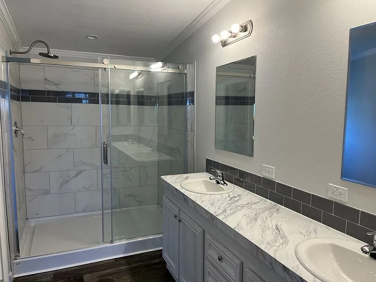 349 Talbot St #94 — Photo 13