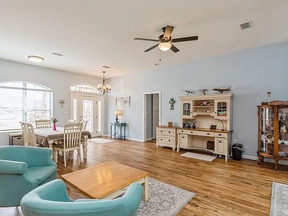 5th image of 4231 Cougar Cir
