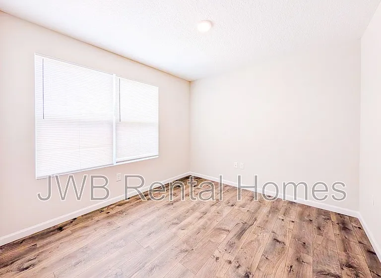 8617 Dandy Ave — Photo 10