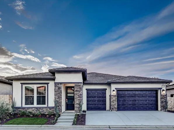 11141 N Via Rimini Dr, Fresno, CA 93730