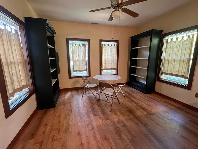 724 Brockton Rd — Photo 9