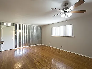 804 N Locust St #B2 — Photo 43