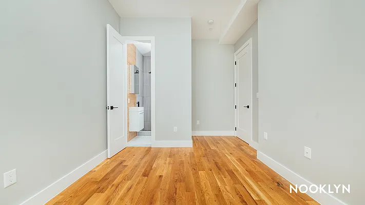 Rented by Nooklyn NYC LLC | media 4